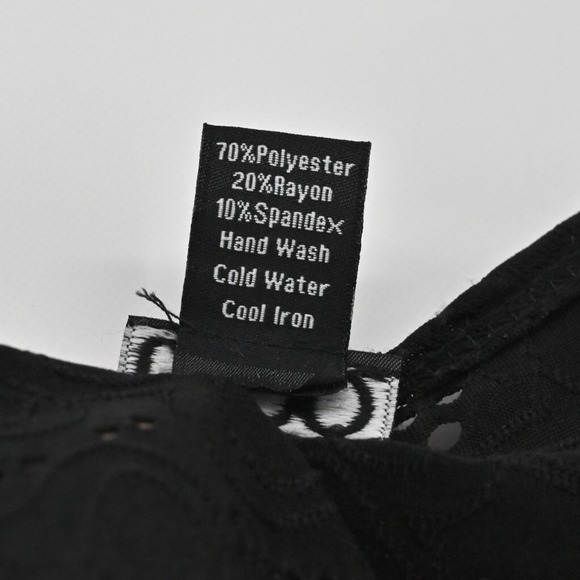 CLARA‎ SUN WOO Womens Laser Floral Top Size XS Whimsigoth Lace Black Asymmetric - Picture 7 of 11